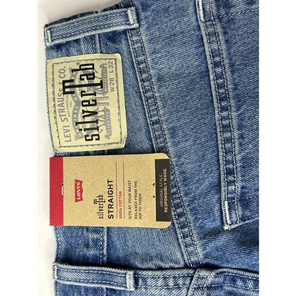 Levi’s silvertab relaxed straight leg Jeans mens 28 X 32Light Wash Distressed - Picture 6 of 6
